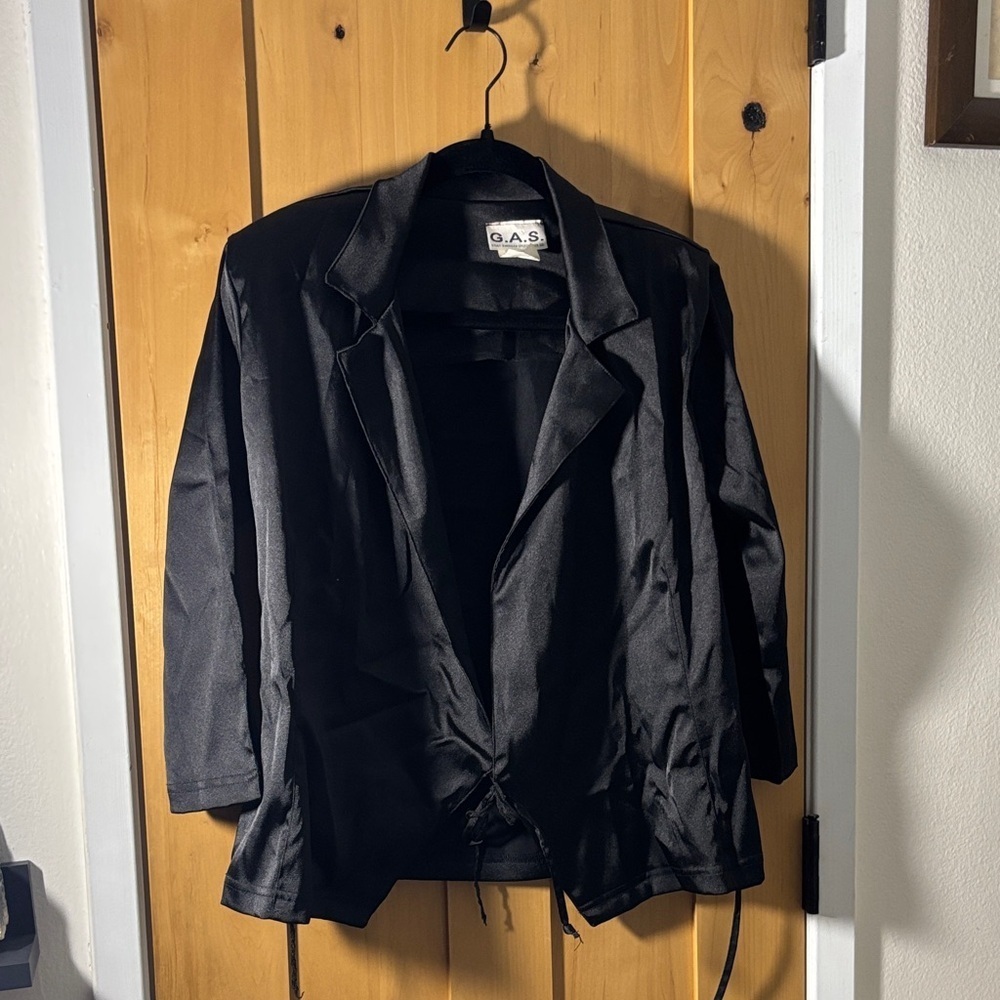 Women's Classic Black Blazer